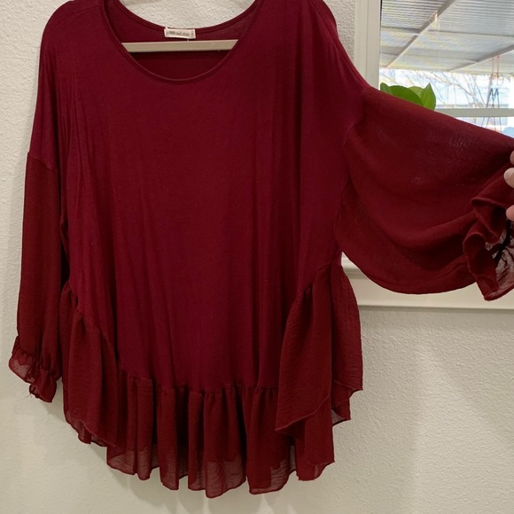 Balloon sleeve ruffle top - Picture 2 of 4
